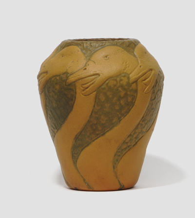 Artus Van Briggle - Vase with a design of geese, Model No. 5