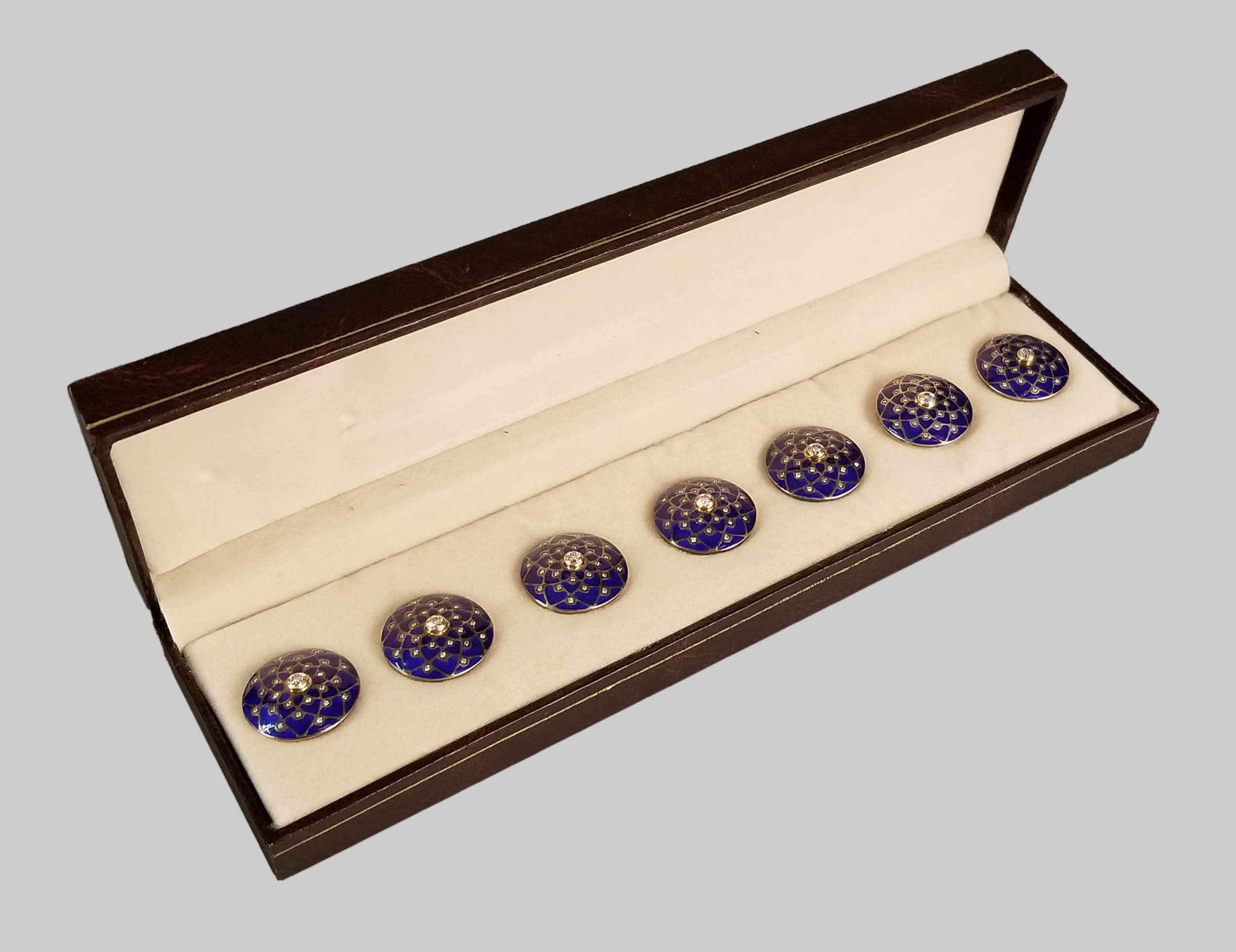 Fig. 7a - Unknown maker, Buttons with flower heads, 1880-1920, sterling silver, gold, diamonds, enamel, TRRF Collection.